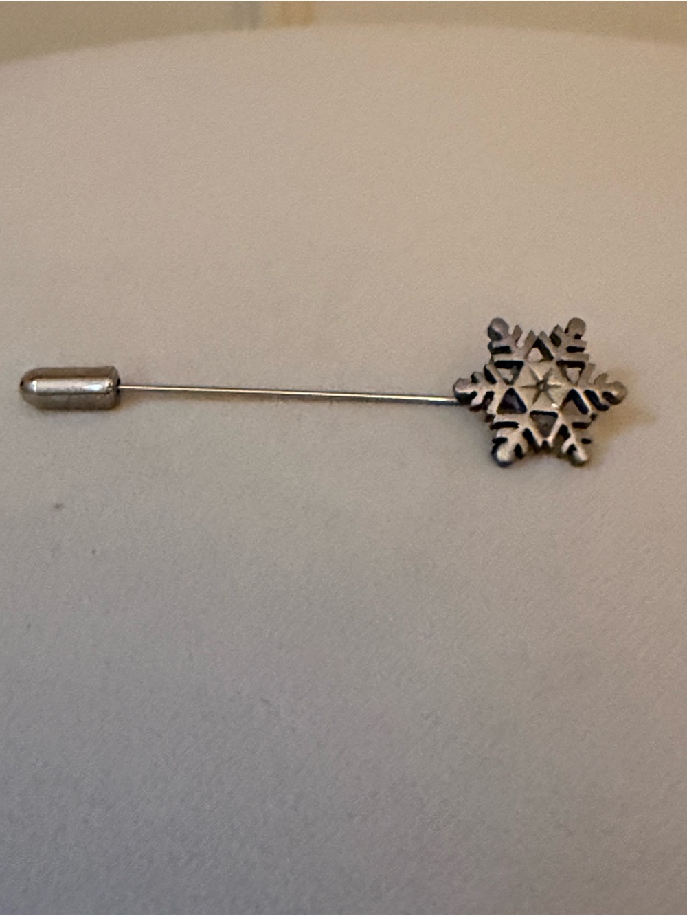 Vintage Silver Snowflake Stick Pin - Elegant Winter Brooch